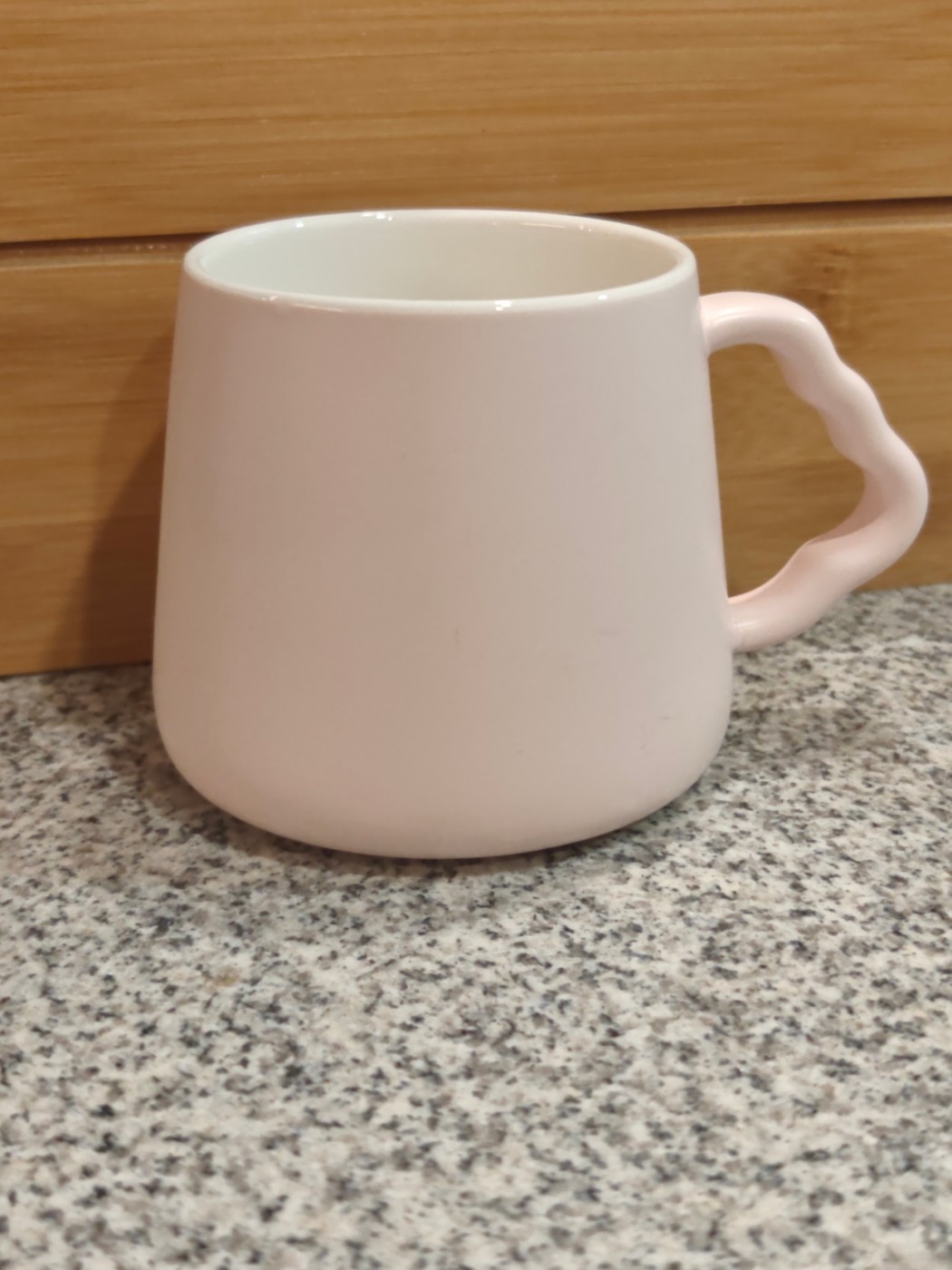 Wavy Handle Mug