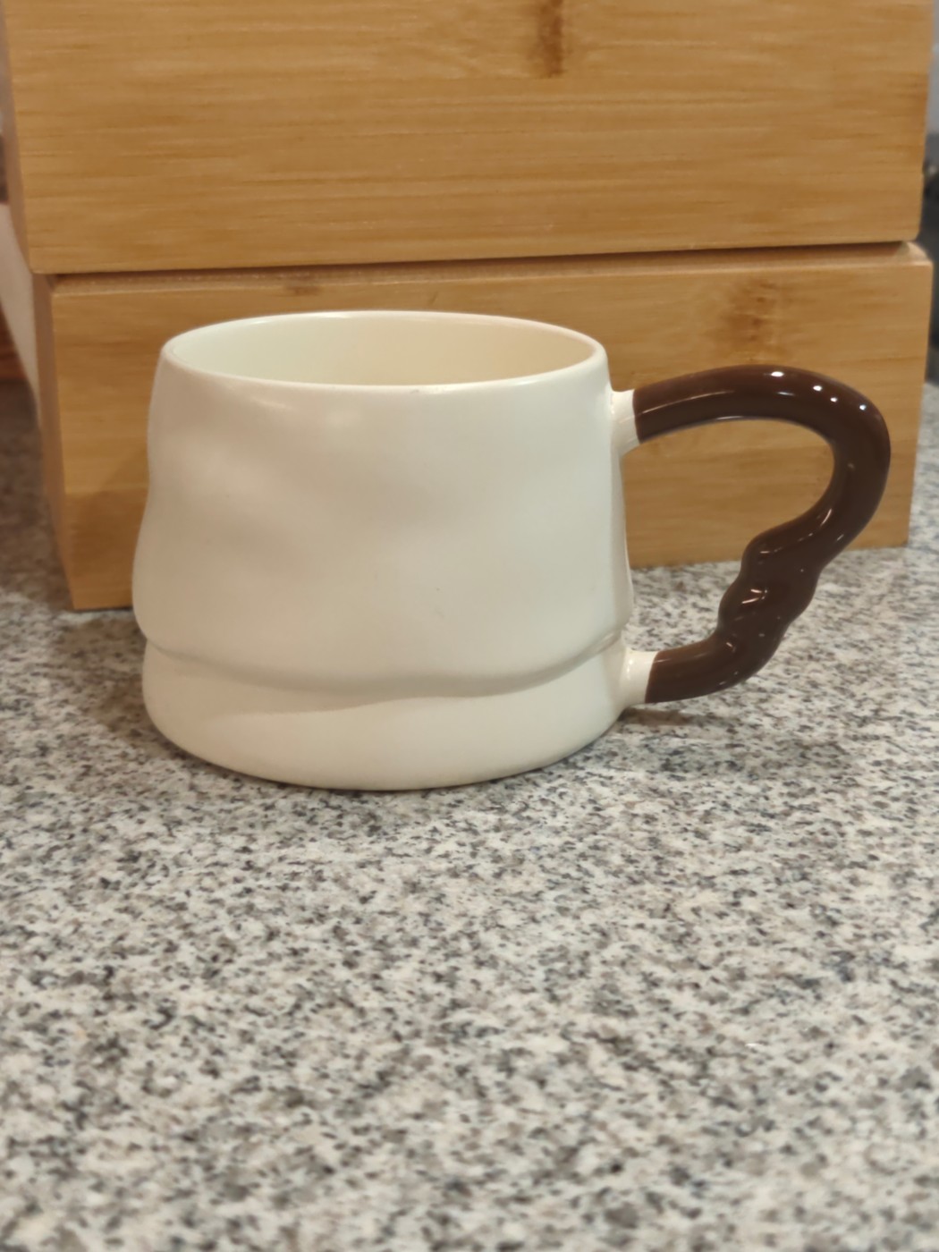 Wavy Cream Mug