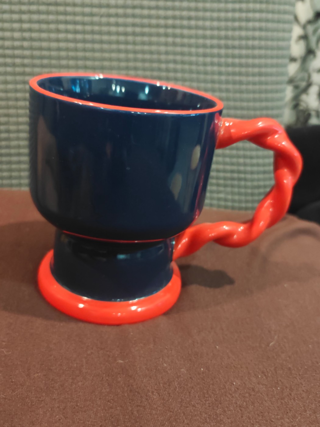 Twisted Handle Pedestal Mug